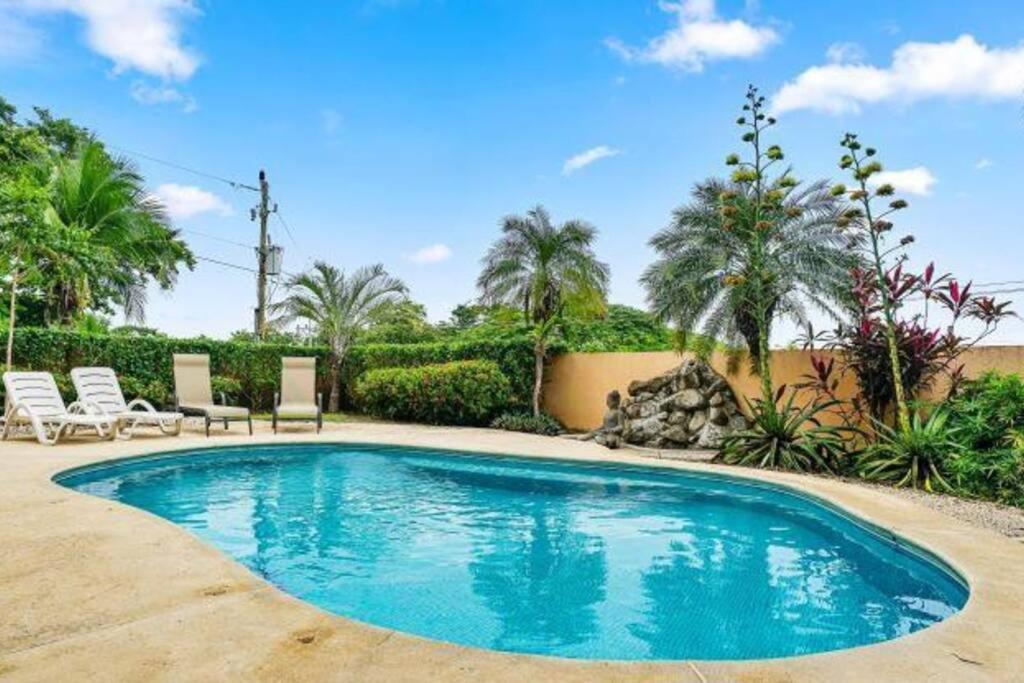 Apartment Magical 1 Bedroom With Ocean View & Pool